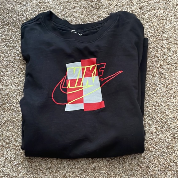 Nike Windbreakers - Picture 2 of 2